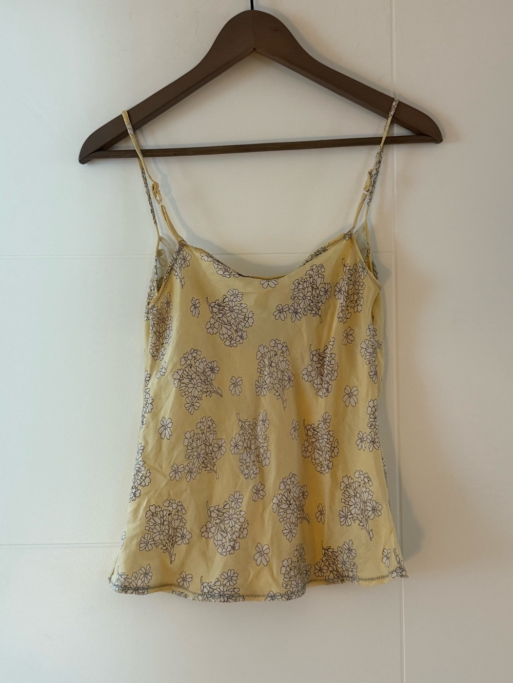 CUTEST Vintage Yellow Floral Silk Cami - Picture 5 of 6